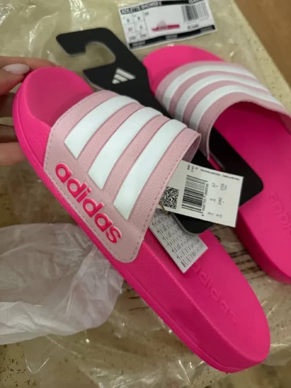Adidas 👟 — Батуми — 85 ₾