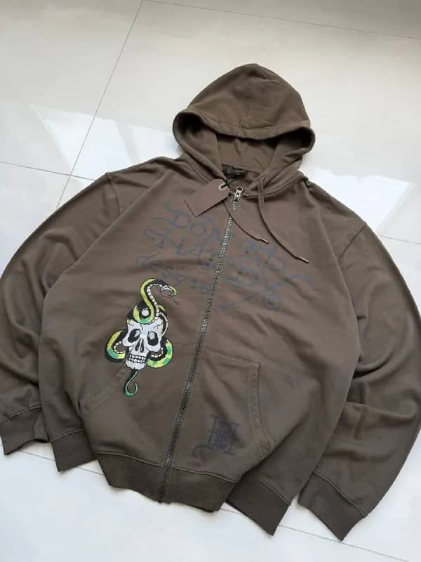 Ed Hardy — Батуми — 210 ₾