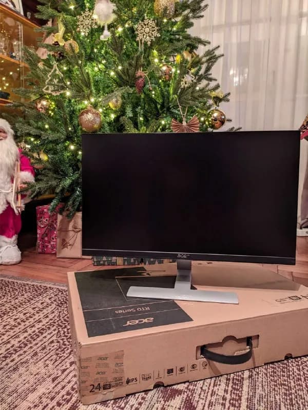 ACER RT240Ybmid как новый в комплекте. 23.8″ / IPS / Full HD / 60 Hz. 400 лари. Тел: [телефон] — Тбилиси — 400 ₾