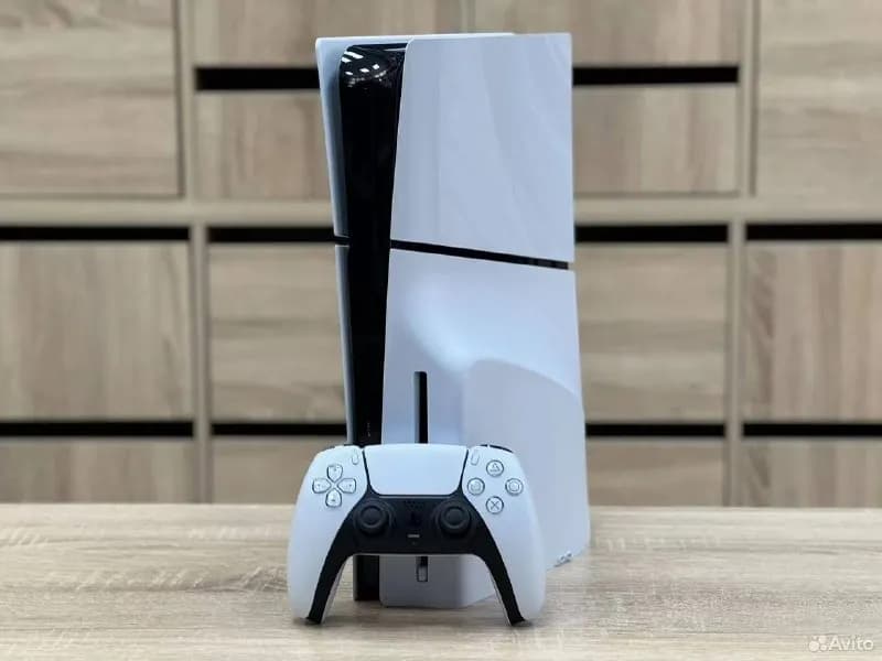 PlayStation 5 Slim Disc Edition (PS5 Slim) в отличном состоянии. — Батуми — 1 220 ₾