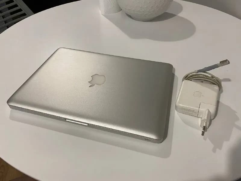 MacBook Pro 13 (late 2011) — Тбилиси — 270 $