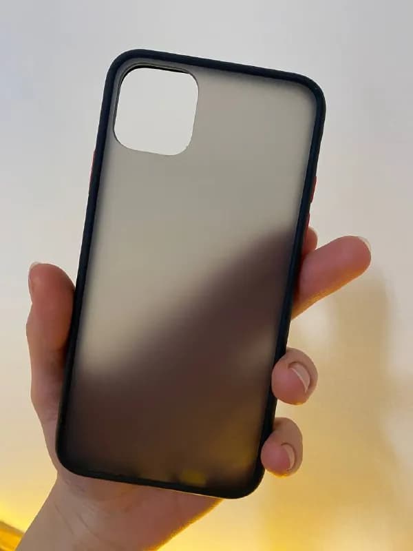 Iphone 11 pro max (черный) — 10 лари — Тбилиси — 10 ₾