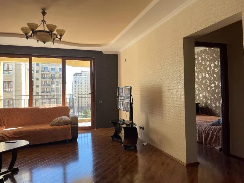 300 лари в месяц плюс 270 при заезде за последний месяц. Пишите в лс. — Тбилиси — 300 ₾