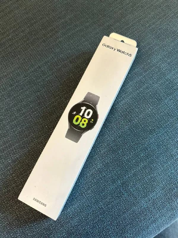 Galaxy Watch5. Упаковку вскрывали, проверяли, но так и не пользовались, тк есть вторые. Как новые. 6 — Тбилиси — 600 ₾