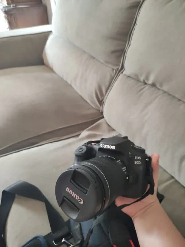 Canon 90D + объектив, цена 1 400$ — Тбилиси — 1 400 $