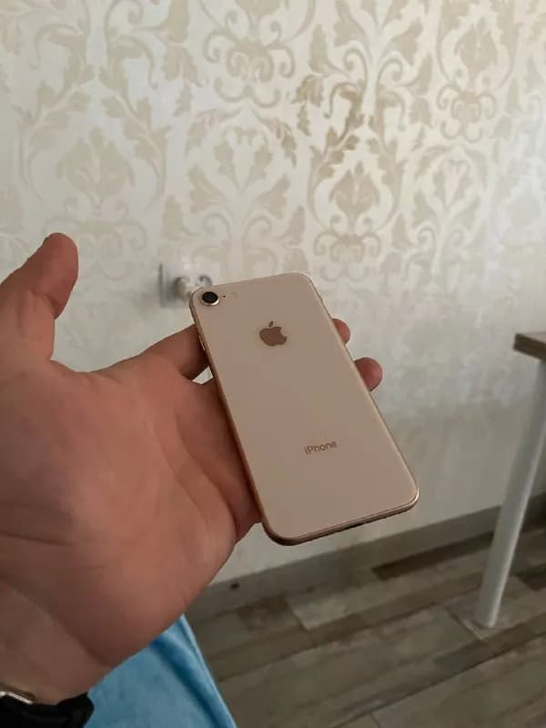 iPhone — Тбилиси