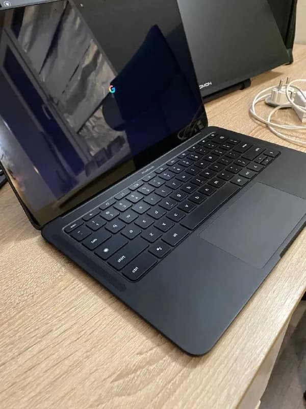 13,3», 8 гб оперативки, ssd, i5 — Тбилиси — 2 500 ₾