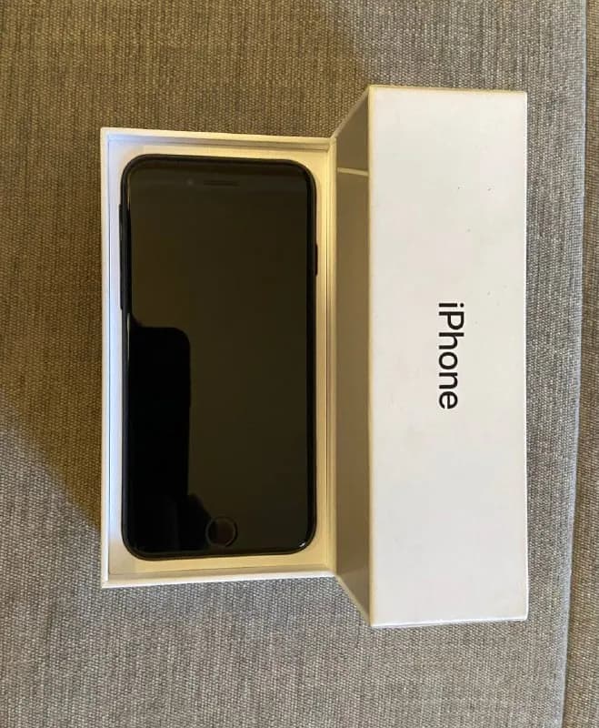 IPhone 7 32 GB (BH: 77%) визуально 9/10, не вскрывался и ничего не менялось. 200 лари — Тбилиси — 200 ₾