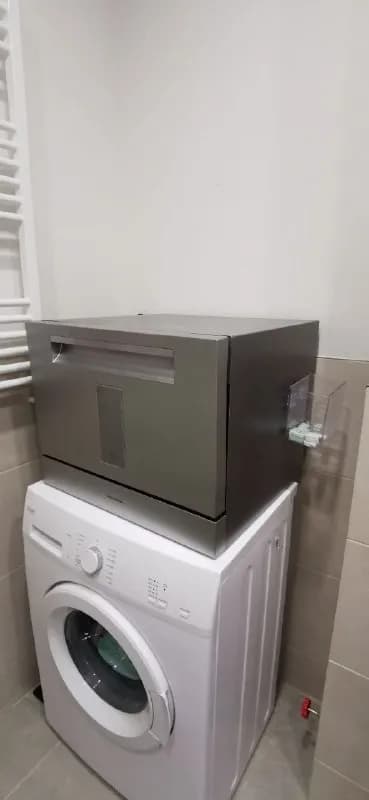HOFFMANN DWC-556X, размеры позволяют поставить на стиралку или воткнуть в кухню, в комплекте отдам т — Тбилиси — 900 ₾