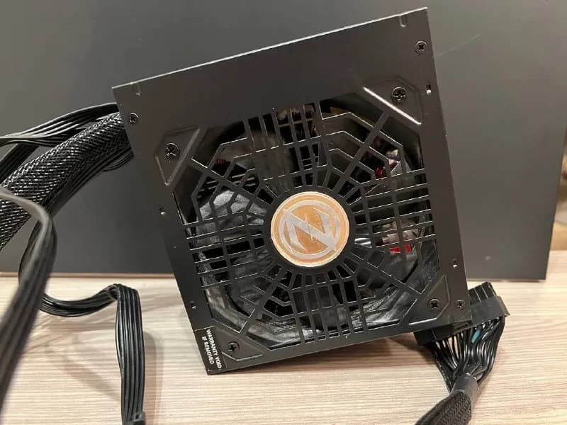 Zalman GigaMax ZM550-GVII 550W. Пользовался около 6 месяцев. — Тбилиси — 199 ₾