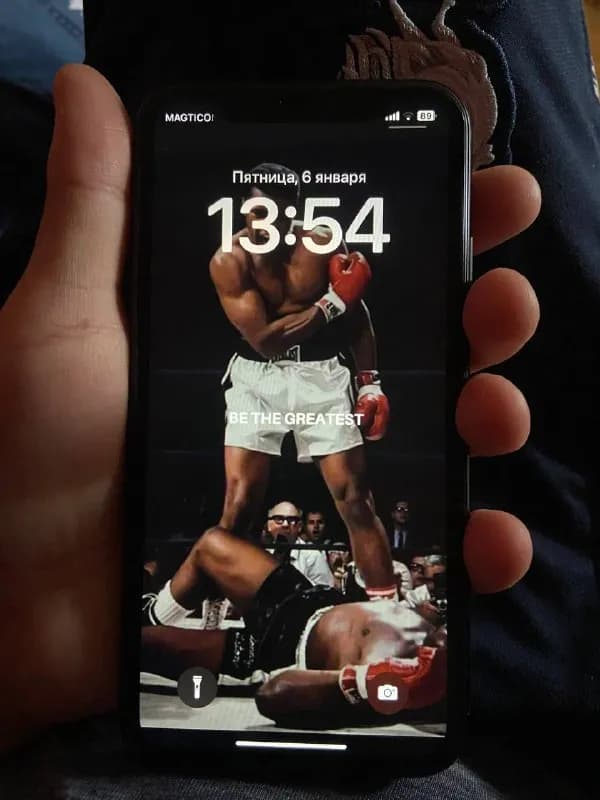 iPhone XR 64 gb в хорошем состоянии, все работает, не вскрывался, АКБ 82 — Тбилиси — 82 600 ₾