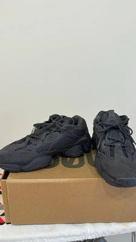 Мужские YEEZY 500 оригинал размер 44 — Батуми — 220 $