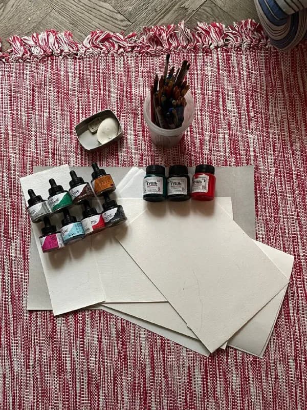1-2 капель из баночек, тушь так же почти целая, цветные карандаши/маркеры/кисти, акварельная бумага — Тбилиси