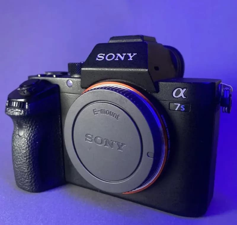 Sony A7S II (A7s2, A7s mark 2), В отличном состоянии. Экран без царапин, матрица чистая, все разъемы — Тбилиси — 1 400 $