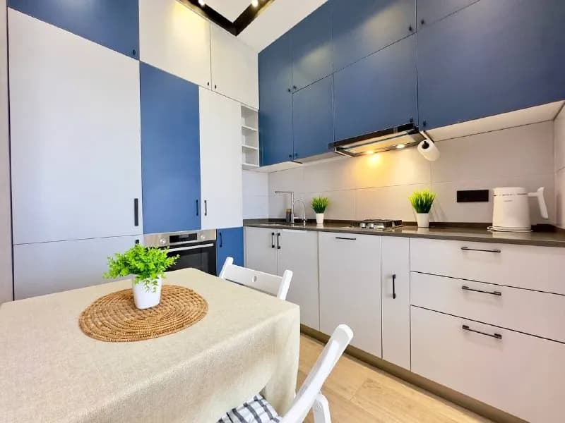 1+1 в районе парка 6 мая — Батуми — 600 $