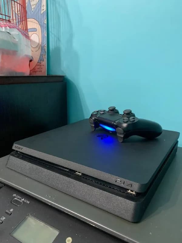 PlayStation 4 slim 500Gb — Тбилиси — 890 ₾