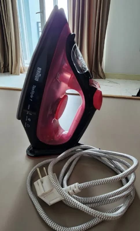 Утюг Braun — Батуми — 50 ₾