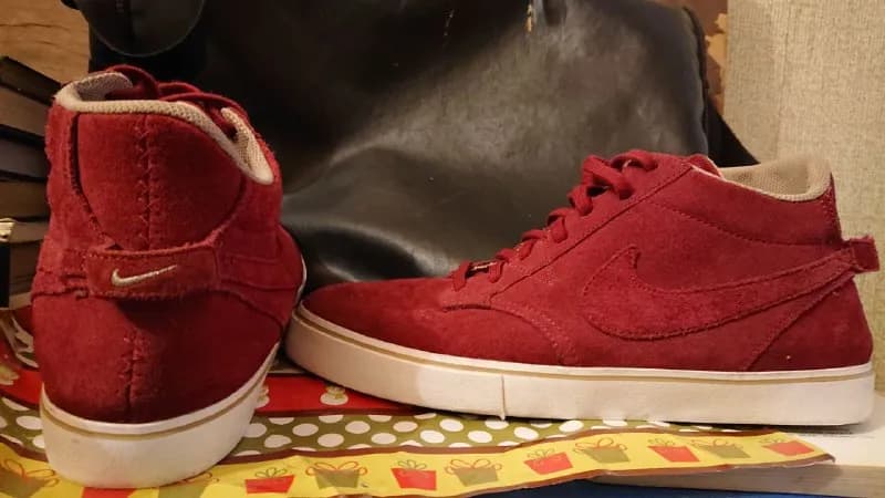 Nike, замша, 43,5-44рз. 150 лари. Худи по 20лари L XL — Тбилиси — 150 ₾