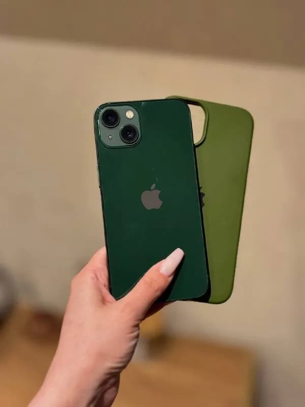 iPhone 13, 128 GB, в отличном состоянии. — Батуми — 650 ₾