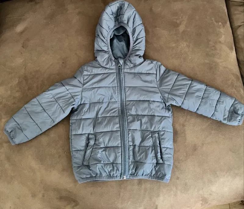 H&M, размер 98/104, состояние отличное без дефектов. 30 лари — Тбилиси — 30 ₾