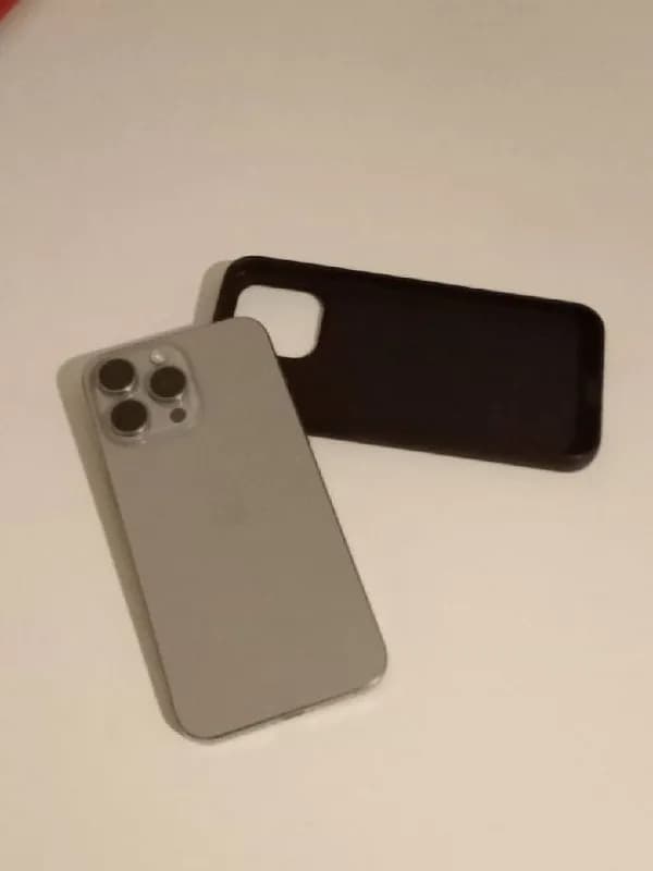 iPhone 15 pro max В идеальном состоянии носился в чехле — Батуми