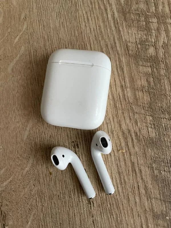 AirPods 1 поколения — Тбилиси — 150 ₾