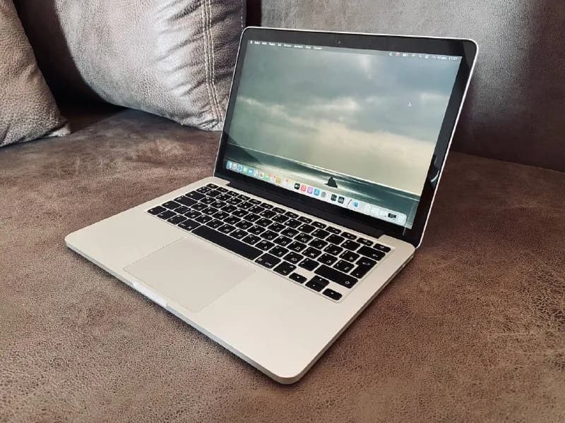 MacBook Pro 13, 2013 8/256 — Тбилиси — 700 ₾