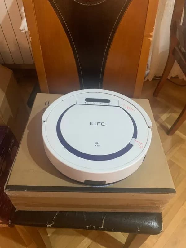 70 робот-пылесос ILife. Новый. В работе 3 месяца, с пультом. — Тбилиси — 150 ₾