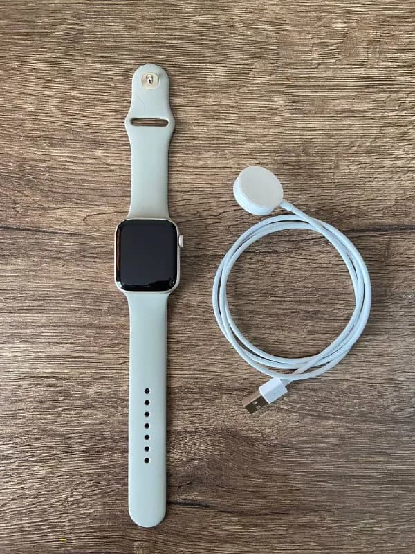 Apple Watch SE 44 mm 2 gen. — Тбилиси — 650 ₾