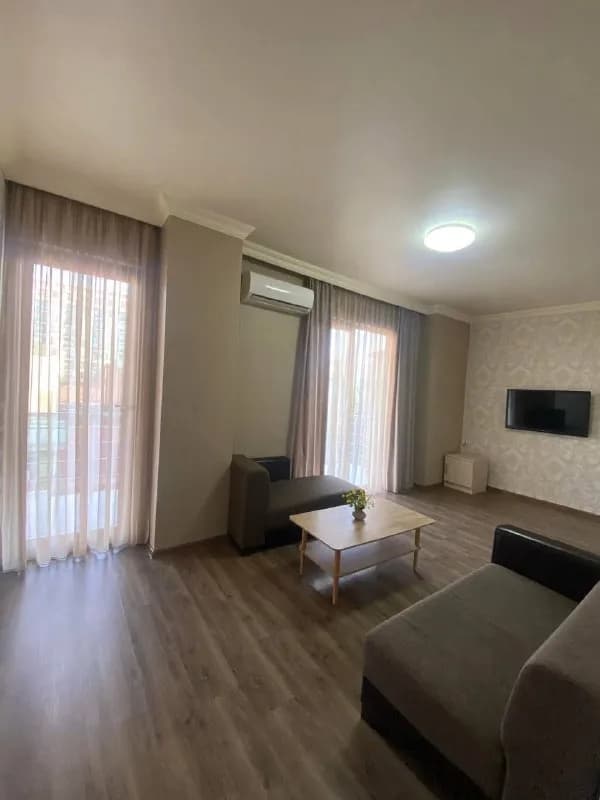 1+1 по улице Горгасали, 49 (Старый Батуми) — Батуми — 550 $