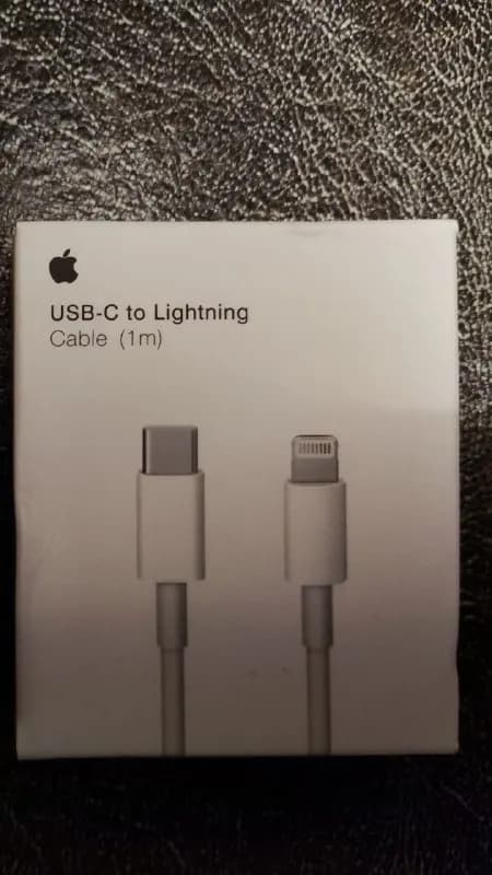 USB apple (iphone). привизли из америки. цена 20 лари. осталас 4 штук — Тбилиси — 20 ₾