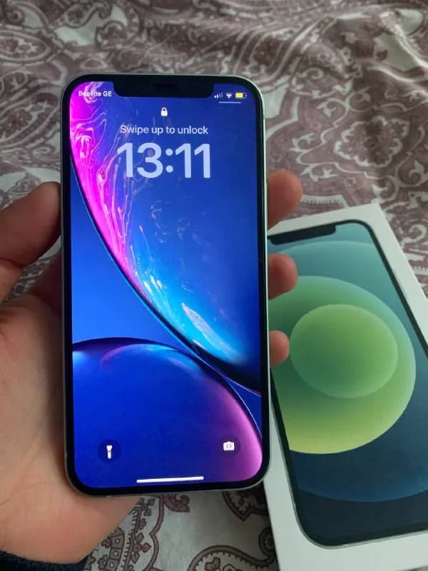 iPhone 12. Полностью рабочий телефон. В отличном состоянии. В ремонте не был. Без сколов и царап — Тбилиси — 1 400 ₾
