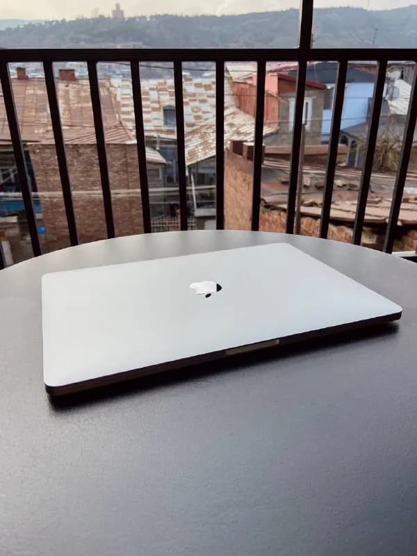 MacBook Pro 13’ (2017 год выпуска) — Тбилиси — 2 000 ₾