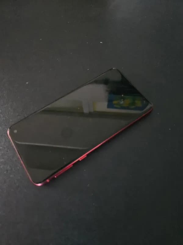 Samsung Galaxy S10e — Батуми — 120 ₾