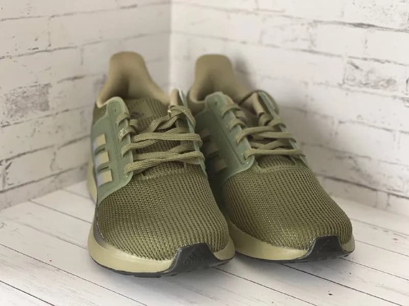Adidas EQ19 Run оригинал размер 44 цена 260 лари — Тбилиси — 260 ₾