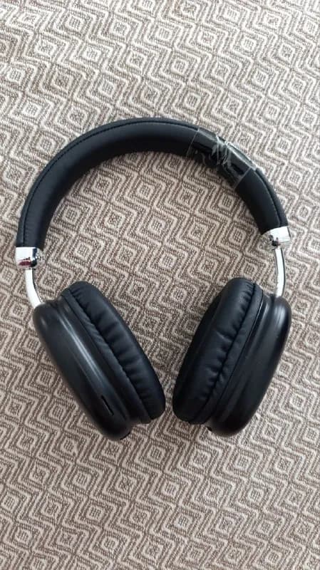 HOCO W35, оригинал. Сломалась дуга, все остальное работает. Высочайшее качество звука и хороший акку — Батуми — 15 ₾