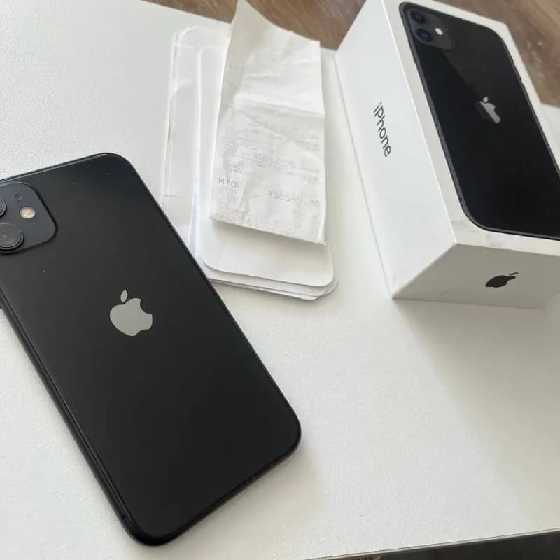 11 айфон, память 128 гб, — Батуми — 370 ₾
