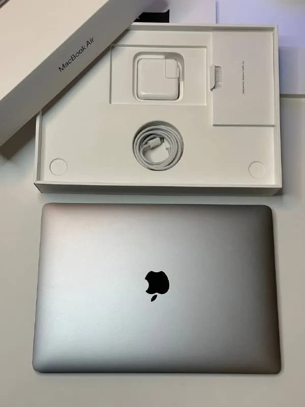 MacBook Air M1 8/512 SSD — Тбилиси — 2 700 ₾