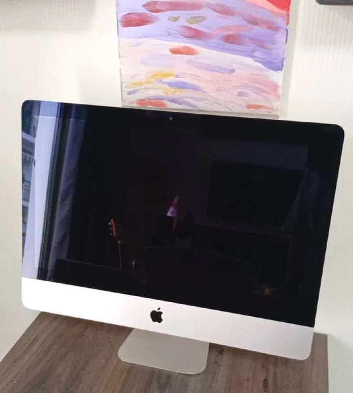 iMac 21.5 2017 (i5, 8gb ram, 1tb hdd, fullhd), с оригинальным кабелем питания, но без упаковки, без — Батуми — 700 ₾