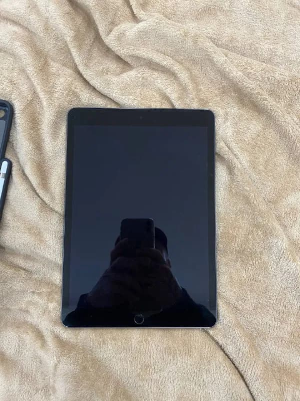 iPad 9 поколение 2020 г — Тбилиси — 1 000 ₾