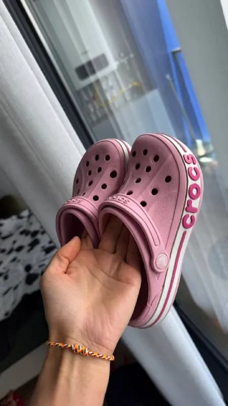 crocs) для девочки размер J2 это примерно 31-33 размер ноги, состояние на 4 из 5, в подарок пару дж — Батуми — 30 ₾