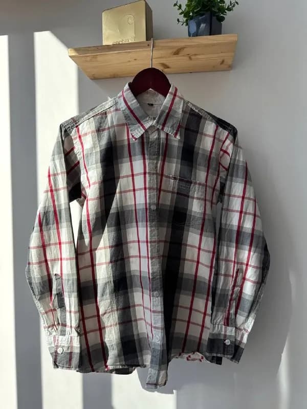 Tommy Hilfiger — Тбилиси — 60 ₾