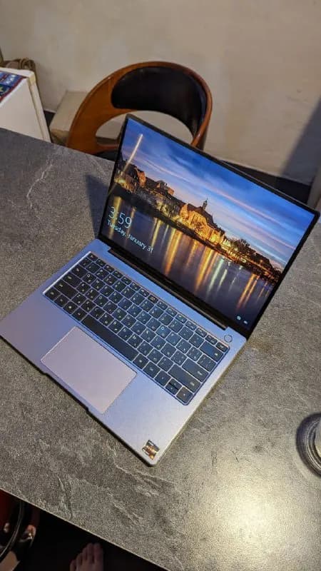 Huawei Matebook 14 2021 с процессором AMD Ryzen 5 5500U, 16 ГБ ОЗУ и 512 ГБ SSD-накопителя. Дисплей — Тбилиси — 830 ₾