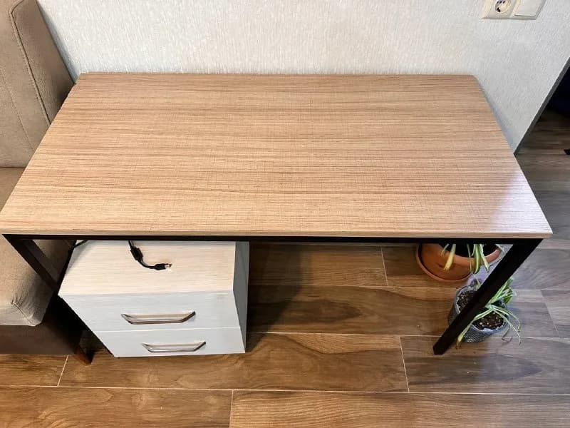 Стол 120*70 высота 75 — Батуми — 70 ₾