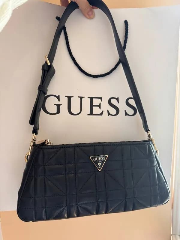 Сумочка Guess оригинал — Батуми — 180 ₾