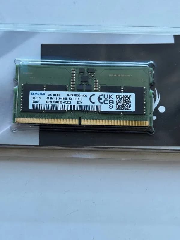 Samsung для ноутбука DDR5 SO-DIMM 8GB (M425R1G84BB0-CQK0L), 4800 MHz, 1Rx16 доя ноутбука — Батуми — 50 ₾
