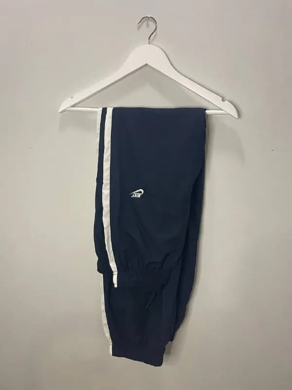 1.Продам спортивные штаны Nike — Тбилиси — 140 ₾