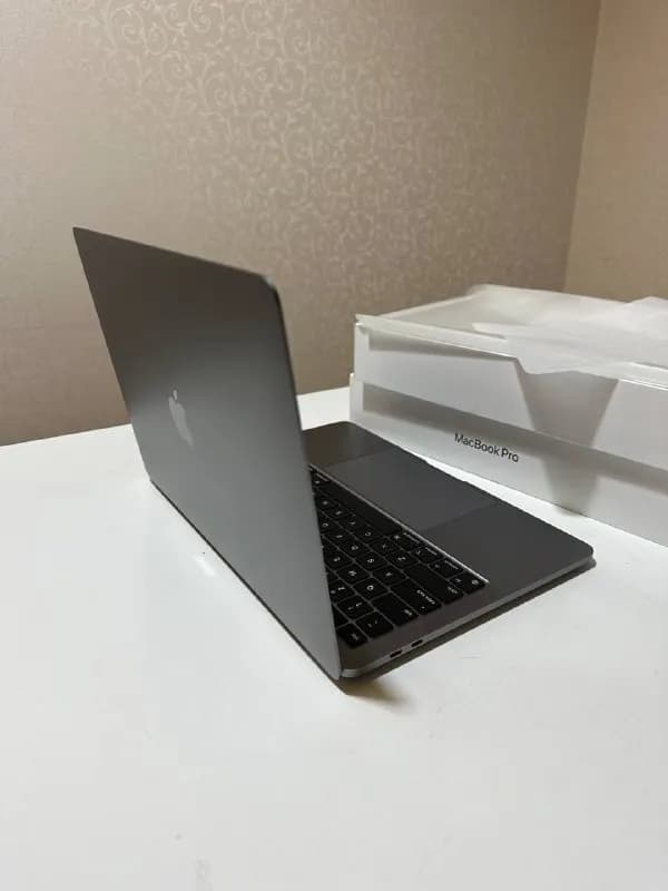 MacBook Pro M1 8/256 💻 — Тбилиси
