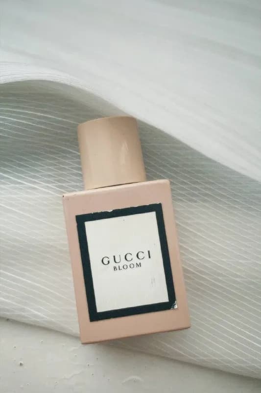 1) парфюм gucci bloom. остаток — треть флакона. 20 лари. — Тбилиси — 20 ₾