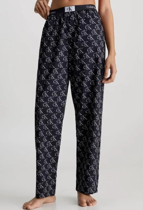 1)штаны Calvin Klein — Тбилиси — 120 ₾